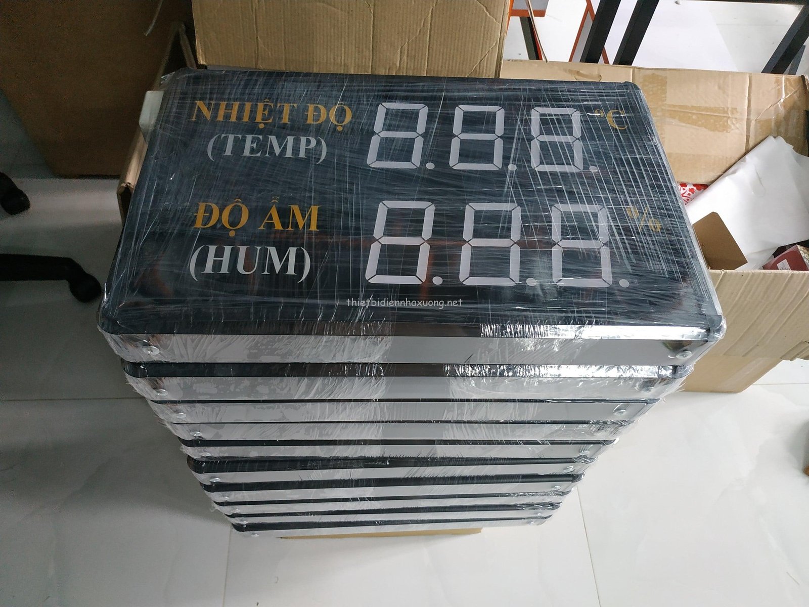 Gia công đồng hồ đo nhiệt độ, độ ẩm nhà máy giá rẻ 2